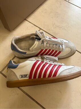 ShuShop Stevie Sneaker with Gum Sole Size 6